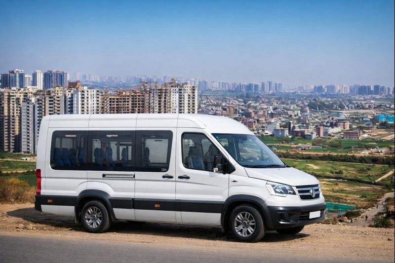 Tempo Traveller in Noida