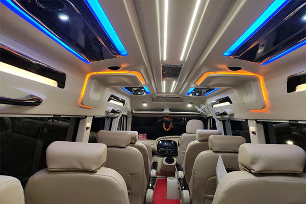 8 Seater Tempo Traveller